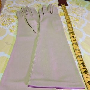 Very Vintage Tan Formal Gloves